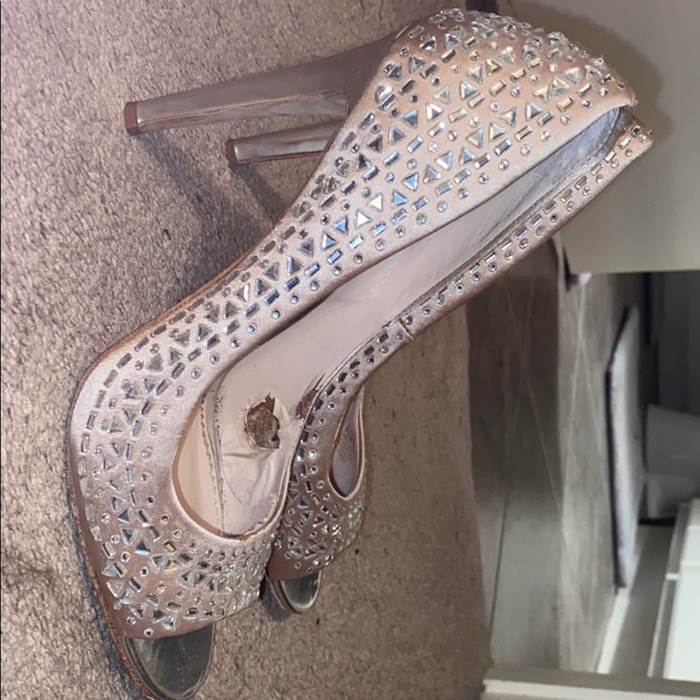 Vince Camuto heels